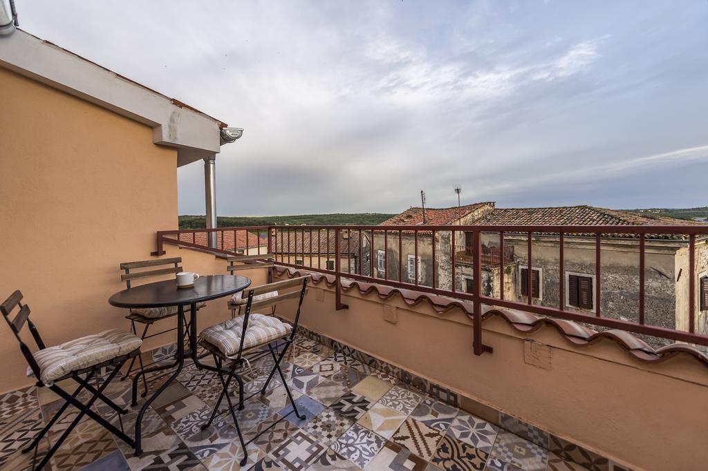 Villa Di Piazza Višnjan Exterior foto
